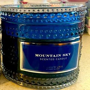 HOMEWORX BY HARRY SLATKIN “MOUNTAIN SKY” CANDLE BEAUTIFUL BLUE HOBNAIL JAR NEW